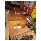 WOOD KIWI SHOESHINE BOX