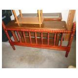 BED FOOT BOARD W METAL RAILS / 55' L X 33' T BED FOOT BOARD W METAL RAILS / 55' L X 33' T
