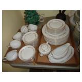 PRESTIGE CHINA - 52 PIECES - NO SHIPPING / LR PRESTIGE CHINA - 52 PIECES - NO SHIPPING / LR