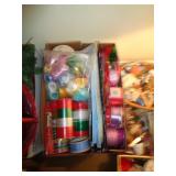 BOX OF RIBBON AND MISC. / LR BOX OF RIBBON AND MISC. / LR