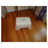 TWO STEP STOOLS / SR TWO STEP STOOLS / SR