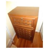 SMALL CABINET FROM PIER I / 33'X18'X13' SMALL CABINET FROM PIER I / 33'X18'X13'