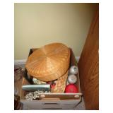 LOT OF MISC ITEMS / BR LOT OF MISC ITEMS / BR