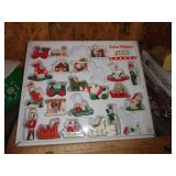WOOD ORNAMENT SET