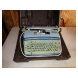 SMITH CORONA ELECTRIC TYPEWRITER / NO SHIP