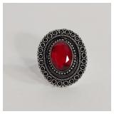 SZ 8 GARNET STONE RING