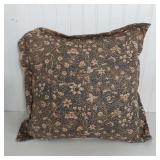 18 X 18 THROW PILLOW