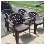 4 PLASTIC LAWN CHAIRS