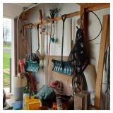 HAND TOOLS & CONTENTS OF WALL
