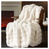 BUBBLE FAUX FUR THROW BLANKET