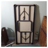 4' WOOD FOLDING TABLE