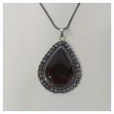 RED ONYX COSTUME PENDANT NECKLACE