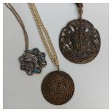 3 VINTAGE NECKLACES