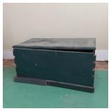 ANTIQUE BLANKET BOX *PROJECT