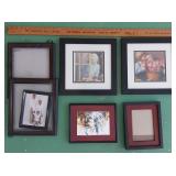 BLACK PICTURE FRAMES