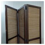 TRI-FOLD ROOM DIVIDER 3