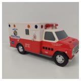 VINTAGE TOY AMBULANCE 1:24