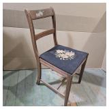 1940S NEEDLEPOINT SEAT CHAIR