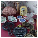 VINTAGE KITCHEN ITEMS