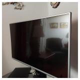 LG 43 IN FLATSCREEN TELEVISION