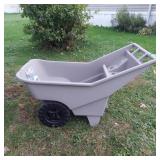 RUBBERMAID WHEEL BARROW