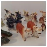 VINTAGE SALT & PEPPER SHAKERS 1
