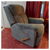 BASSETT RECLINER CHAIR
