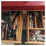 CONTENTS DRAWERS, FLATWARE ETC