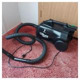 EUREKA CANISTER VACUUM