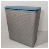 VINTAGE LAUNDRY HAMPER