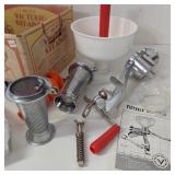 VICTORIO HAND CRANK SAUCE MAKER