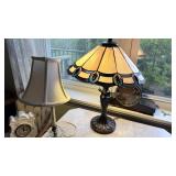 2 lamps