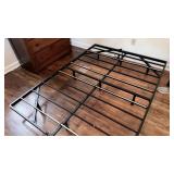 Metal bed frame