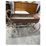 ANTIQUEU WAGON