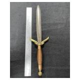 Large Dagger Indian Artifact Arrowhead