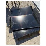 3 Samsung TVs