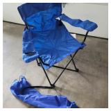 FOLDING CHAIR