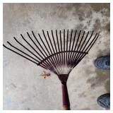 LEAF RAKE