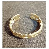 18k Open Toe Ring 1.3g