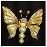 Vintage Gold Tone Rhinestone Pearl Clip Brooch