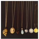 7 Necklaces with Pendants