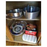 Plates, Garlic roaster, Baking Pans, Taco Holder