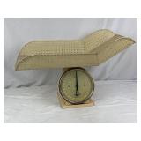 Chatillon Infant Nursery Scale.