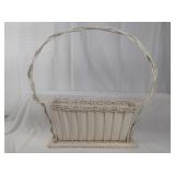 Wicker Flower Basket w Metal Insert