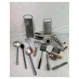 VTG Kitchen Utensils/ Hand Operated Appliances
