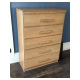 5 Drawer Chest Of Drawers. 15In D, 31In W, 44In T