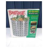 NIB Bayou Classic 30 Quart Perforated Basket