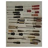 Group of Philips & Flat Screw Drivers