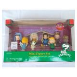 Peanuts Mini Figure Nativity Scene Set NIB
