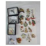 Vintage, New Christmas Broaches